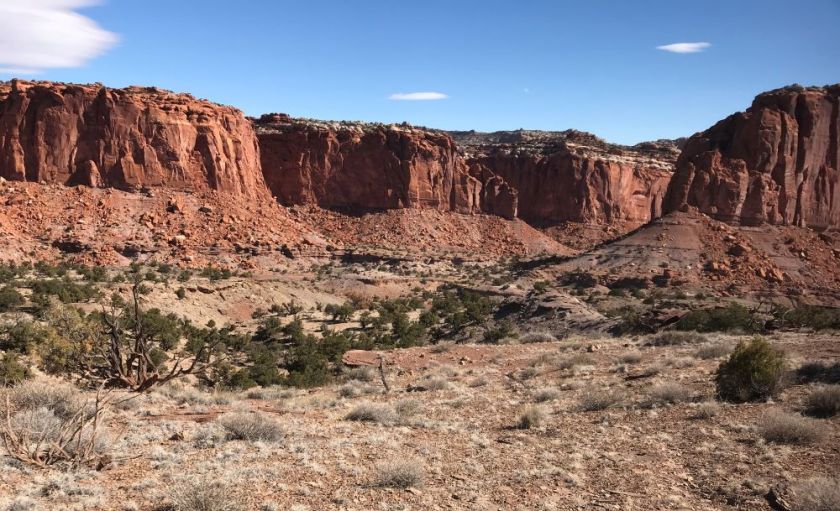 Chimney Rock trail in Capitol Reef National Park outside Torrey UT – inspiration for my weekly list of free educational events and resources for the association community